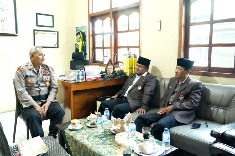 Dai Kamtibmas Polda Jatim saat silaturahim ke Polres Kediri Kota Foto LINES Kediri