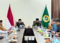Ketua Umum DPP LDII H Dody Taufiq Wijaya bersama jajaran pengurus DPP melakukan konsolidasi organisasi dengan pengurus DPW LDII Jawa Timur Jumat siang 15 Dok LINES Jatim