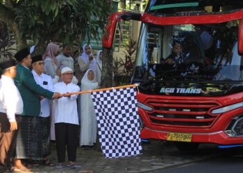 Pelepasan calon jamaah haji warga LDII Jember Foto LINES Jember