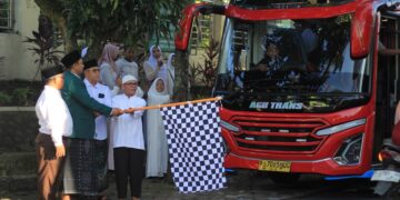 Pelepasan calon jamaah haji warga LDII Jember Foto LINES Jember