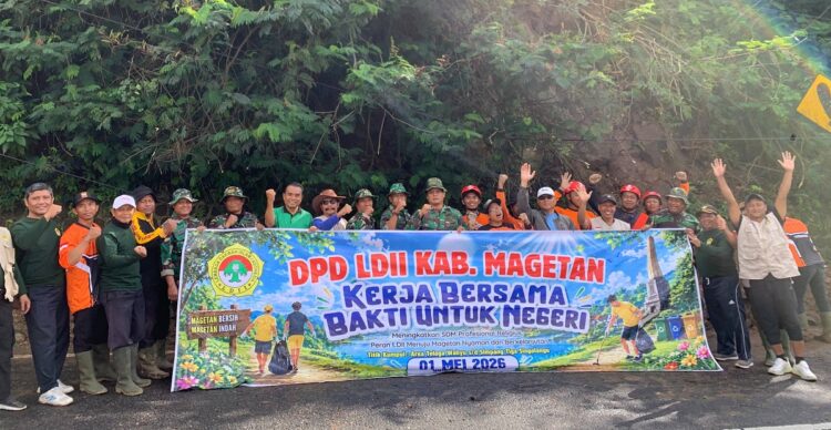 Para relawan lingkungan LDII Magetan