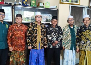 Ketua DPD LDII Pasuruan Andik Dwi Susanto bersama jajaran saat audiensi dengan Majelis Ulama Indonesia Kabupaten Pasuruan Foto LINES Pasuruan