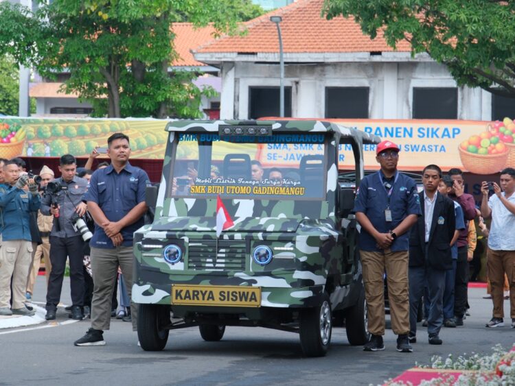 mobillistriktenagasuryasmkbudiutomogadingmangu | LDII JAWA TIMUR Mobil listrik tenaga surya karya siswa SMK Budi Utomo Gadingmangu Jombang Foto SMK Budi Utomo