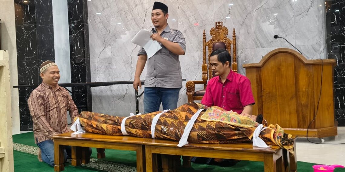 PelatihanPemulasaranJenazahLDIIGunungAnyar | LDII JAWA TIMUR Pelatihan pemulasaran jenazah Foto LINES Surabaya