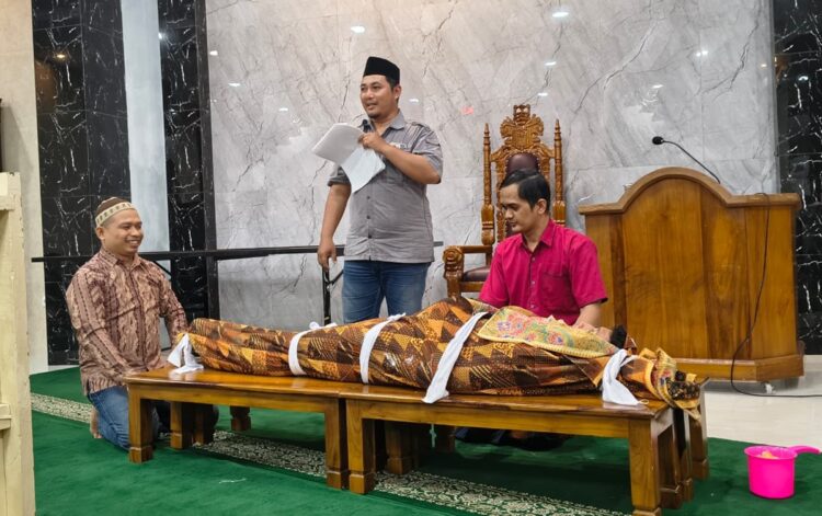 Pelatihan pemulasaran jenazah Foto LINES Surabaya