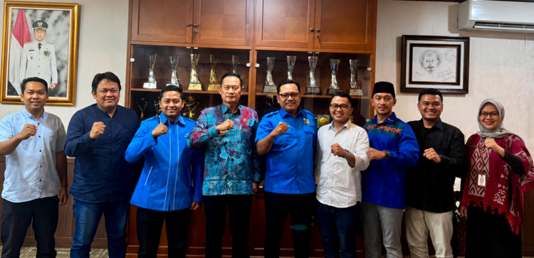 Pengurus DPD KNPI Lamongan temui Bupati Yuhronur Efendi Foto KNPI Lamongan