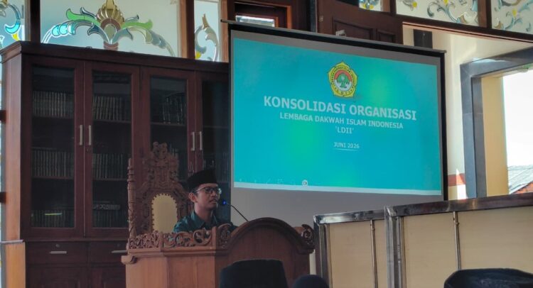 Ketua PC LDII Gunung Anyar Firman Achmad Cholik Foto LINES Surabaya