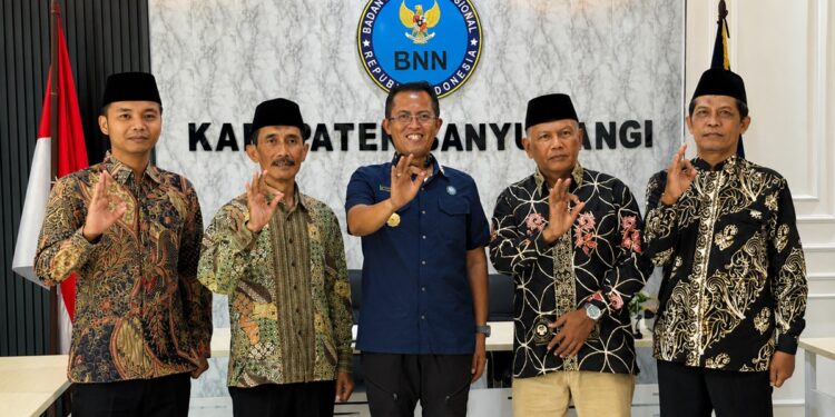 DPD LDII Banyuwangi dan BNNK Banyuwangi memperkuat sinergi membentengi generasi muda dari bahaya narkoba Foto LINES Banyuwangi