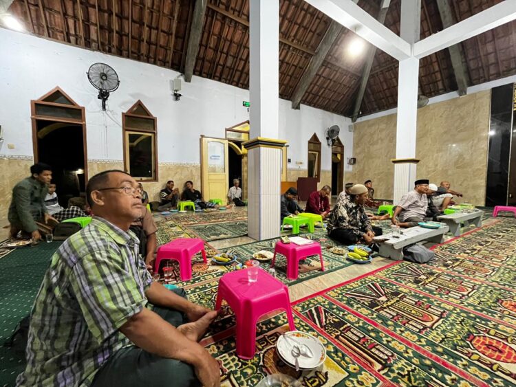 parenting jawa ldii mojoagung 1 | LDII JAWA TIMUR PC LDII Mojoagung memberikan pembekalan kepada puluhan pengurus Pimpinan Anak Cabang PAC se Kecamatan Mojoagung untuk penguatan kapasitas organisasi Dok LINES Jombang