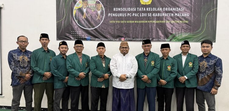Dwi Pramono tengah menegaskan pentingnya tata kelola organisasi yang baik dalam konsolidasi LDII Kabupaten Malang agar program memberi manfaat nyata bagi masyarakat Foto LINES Malang