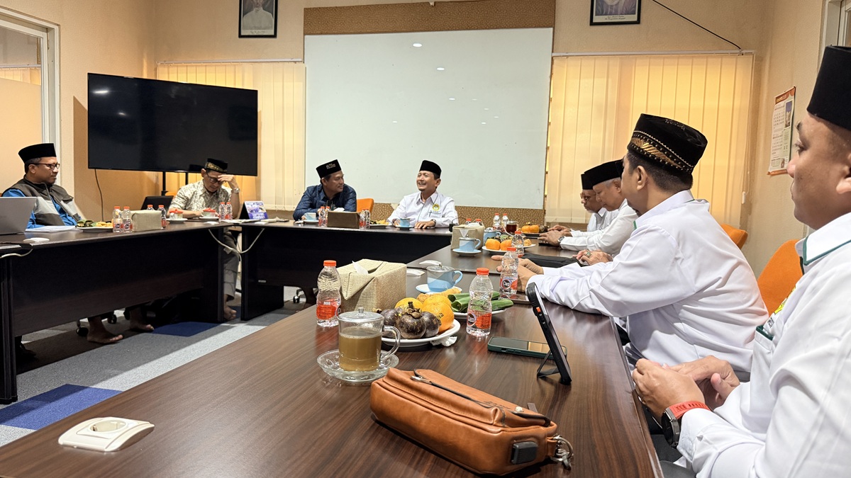 Jajaran DPD LDII Kabupaten Gresik saat temui PD Muhammadiyah Gresik
