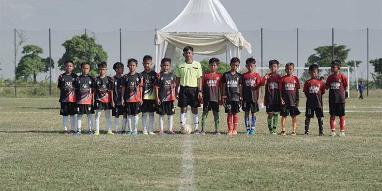 TimFORSGISukodadiRaihJuaraDiFestivalFORSGILamongan | LDII JAWA TIMUR Festival Sepak Bola FORSGI Lamongan 2026 menjadi ajang pembinaan karakter dan prestasi sepak bola usia dini Foto LINES Lamongan