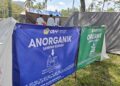Peserta PERMATA CAI menerapkan pemilahan sampah organik dan anorganik di area perkemahan sebagai bagian dari edukasi pengelolaan sampah yang diberikan DLH Banyuwangi Selasa 77 Foto LINES Banyuwangi