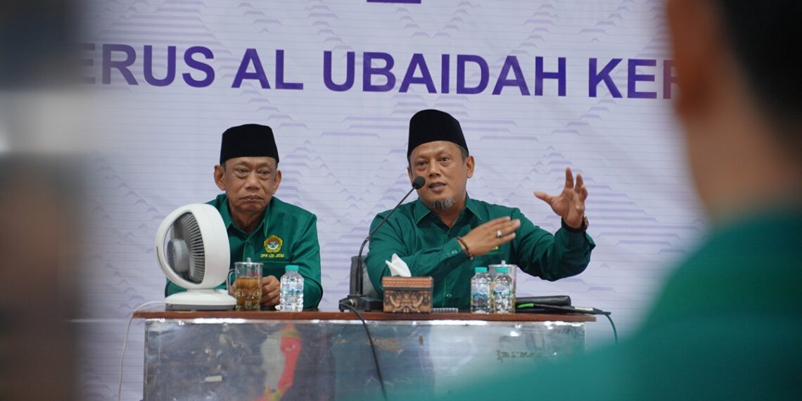 pembekalanwawasankebangsaanpadasantrialubaidahnganjukkertosono | LDII JAWA TIMUR Fajar Sidiq Rofikoh Anggota Biro Pendidikan Keagamaan DPW LDII Jatim kanan memberikan pembekalan kepada calon juru dakwah di Pondok Pesantren Al Ubaidah Kertosono Kabupaten Nganjuk Rabu 2372026 Foto PID Al Ubaidah