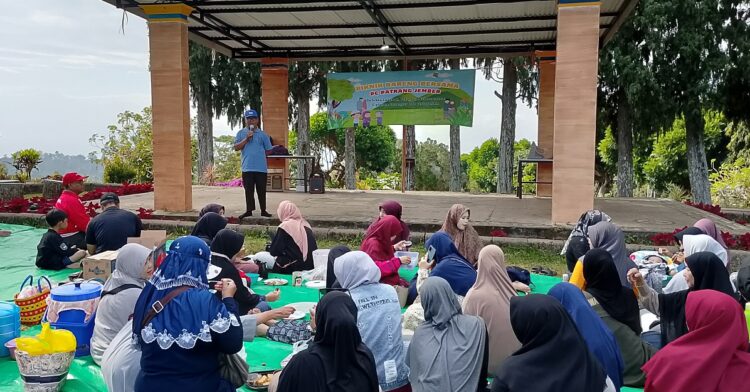 Warga PC LDII Patrang mengikuti piknik keluarga di kawasan Wisata Rembangan Jember Minggu 2672026 Foto LINES Jember
