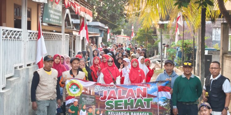 JalanSehatLDIIPenambanganSidoarjo | LDII JAWA TIMUR Warga LDII Desa Penambangan Sidoarjo mengikuti Semarak Jalan Sehat Keluarga Bahagia dalam rangka memperingati HUT ke 81 Kemerdekaan RI Minggu 1682026 Foto LINES Sidoarjo