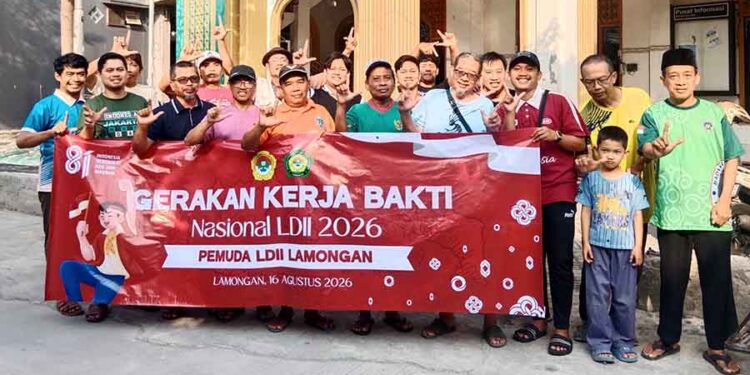 PCPemudaLDIILamonganGelarKerjaBaktiNasional | LDII JAWA TIMUR Pemuda dan warga LDII Lamongan mengikuti kerja bakti nasional di kompleks Masjid An Nur Minggu 1682026 Foto LINES Lamongan