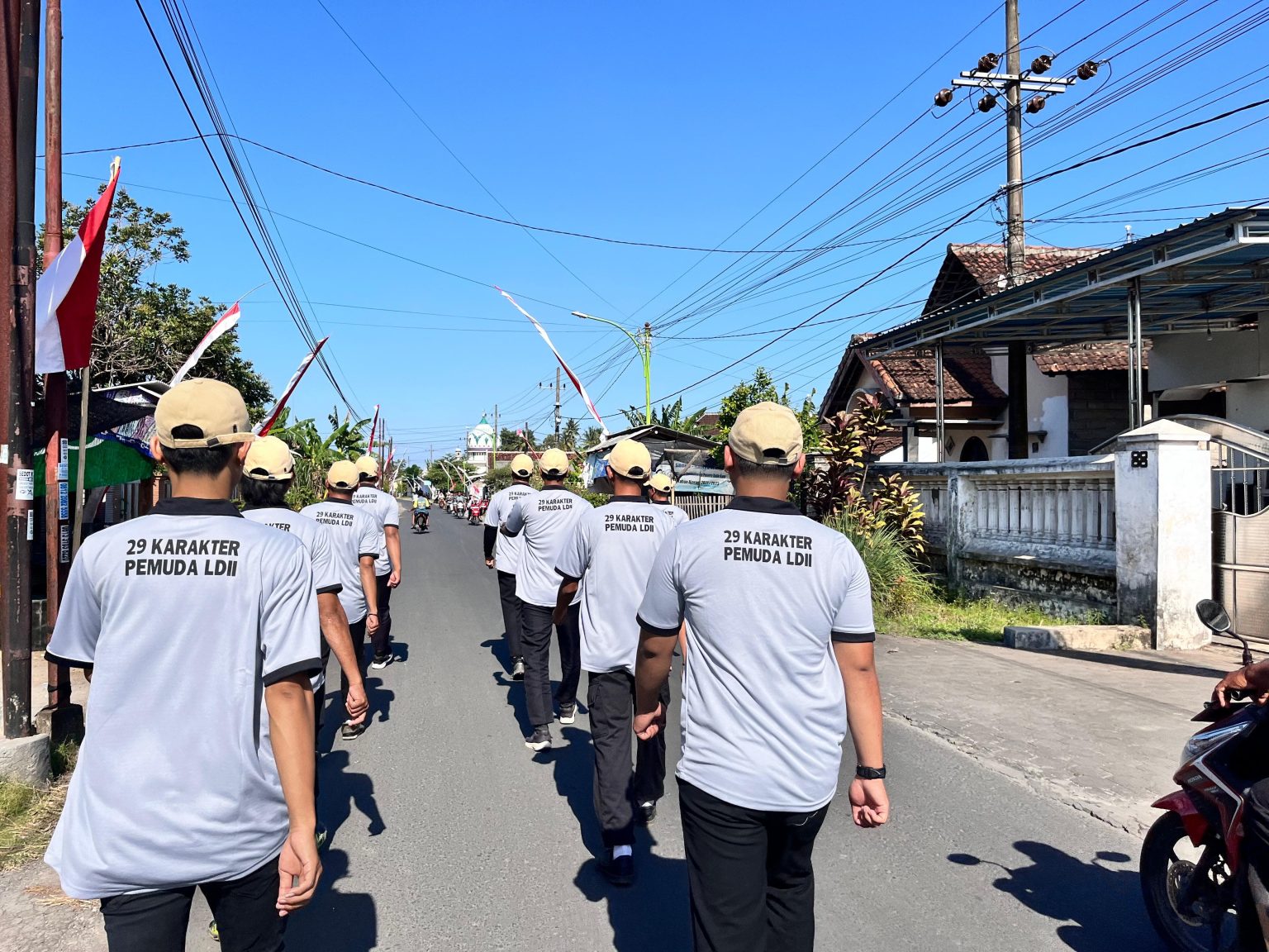 PemudaLDIIIkutiGerakJalanHUTKe81RI | LDII JAWA TIMUR Pemuda LDII Bagorejo mengikuti gerak jalan menyemarakkan HUT ke 81 Kemerdekaan RI