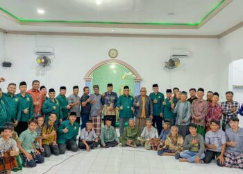 PengajianwargaLDIITubanPenyandangKusta | LDII JAWA TIMUR Pengurus DPW LDII Jawa Timur bersama anggota Majelis Taklim di Nganget Kecamatan Singgahan Kabupaten Tuban Dok LINES