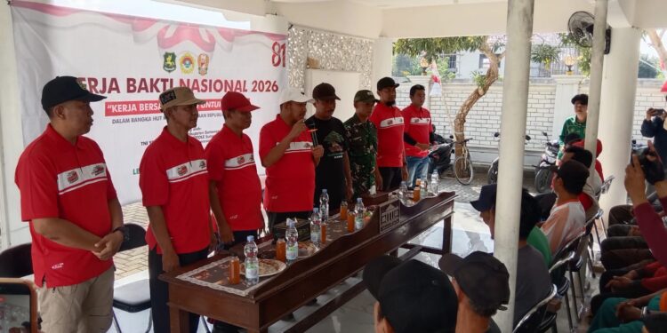 kerjabaktinasionalldiisumenep | LDII JAWA TIMUR Bupati Sumenep Achmad Fauzi Wongsojudo membuka kegiatan Kerja Bakti Nasional 2026 yang digelar DPD LDII Sumenep bersama sejumlah elemen masyarakat di Desa Paberasan Sabtu 2982026 Foto LINES Sumenep