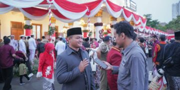 Anggota Bagian Organisasi Keanggotaan dan Kaderisasi Pemuda LDII Jatim Dedy Dwi Prayitno mengatakan upacara menjadi bentuk penghormatan kepada para pahlawan Menurutnya makna kemerdekaan perlu diwujudkan melalui tindakan nyata dalam kehidupan sehari hari Dok LINES Jatim