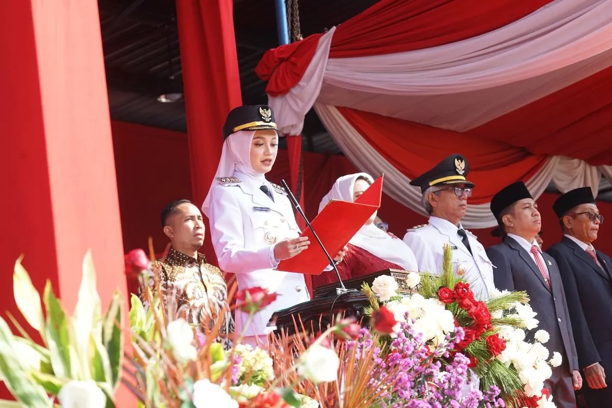walikotakedirivinandaprameswatipimpinupacarakemerdekaanri | LDII JAWA TIMUR Wali Kota Kediri Vinanda Prameswati mempimpin upacara HUT Ke 81 Kemerdekaan Republik Indonesia