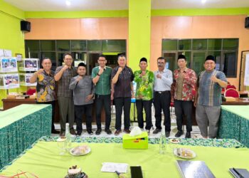 LDIIGresikIkutiPelatihanKearsipanAdministrasi | LDII JAWA TIMUR Foto bersama peserta pembinaan tata kelola arsip organisasi kemasyarakatan yang digelar Dinas Perpustakaan dan Kearsipan Kabupaten Gresik Kamis 392026 Foto LINES Gresik