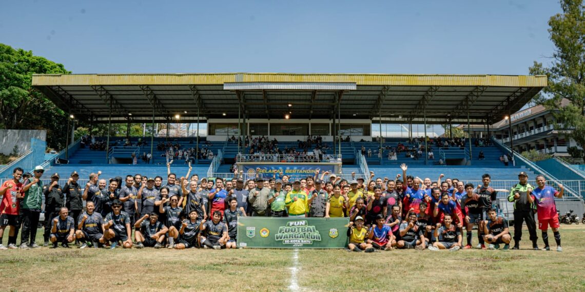 150 warga LDII meramaikan Fun Football LDII Cup III di Stadion Gelora Brantas Kota Batu untuk menyemarakkan Musda VI LDII Kota Batu Dok LINES Batu