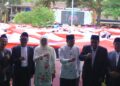 Ketua DPW LDII Jawa Timur Moch Amrodji Konawi (kanan) bersama Gubernur Jawa Timur Khofifah Indar Parawansa dan sejumlah tokoh menghadiri peringatan Hari Santri Nasional 2026 di Pondok Tremas, Pacitan, Kamis (22/10). Foto: LINES Jatim