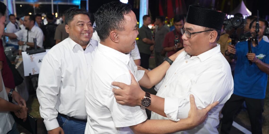 kapoldajatimdekanantoekopurwonodanketualdiijatim | LDII JAWA TIMUR Ketua DPW LDII Jawa Timur Moch Amrodji Konawi bersalaman dengan Kapolda Jatim Irjen Pol Dekannto Eko Purwono dalam acara kenal pamit Kapolda Jatim di Mapolda Jatim Selasa 13102026 malam Foto LINES Jatim