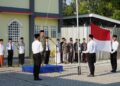 Danramil 17/Purwoasri Kapten Inf Nanang Mashuri menjadi inspektur upacara peringatan Hari Santri Nasional 2026 di Pondok Pesantren Blawe, Kabupaten Kediri, Kamis (22/10/2026). Foto: Ponpes Blawe